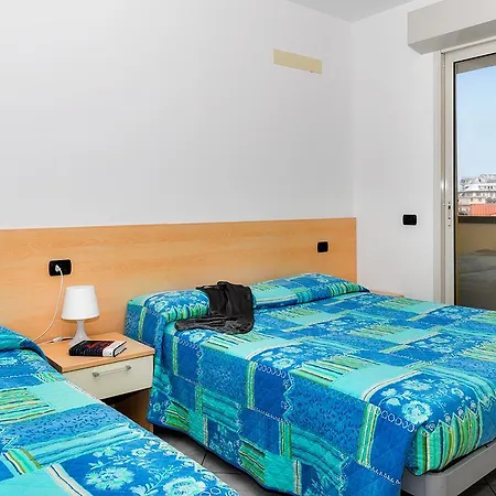 Residenza Angel بيلاريا-إيجيا مارينا